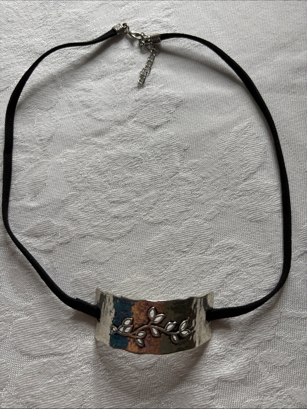 Handcrafted Silver-Tone Leaf Accent Black Cord Choker